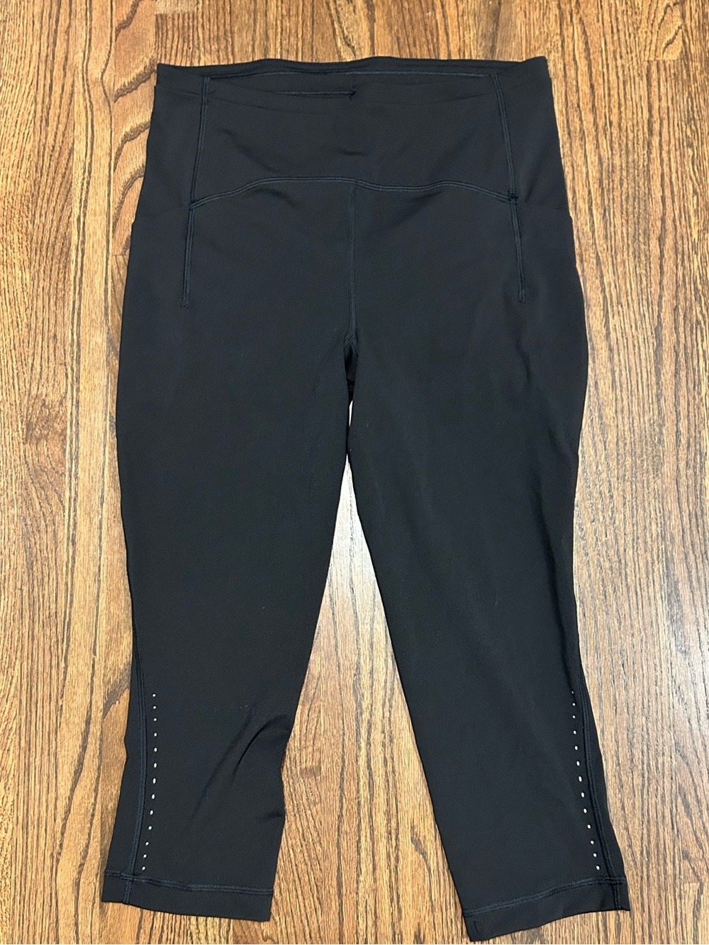 Lululemon Black Cropped High Rise Leggings Side Pocket Reflective Size 10